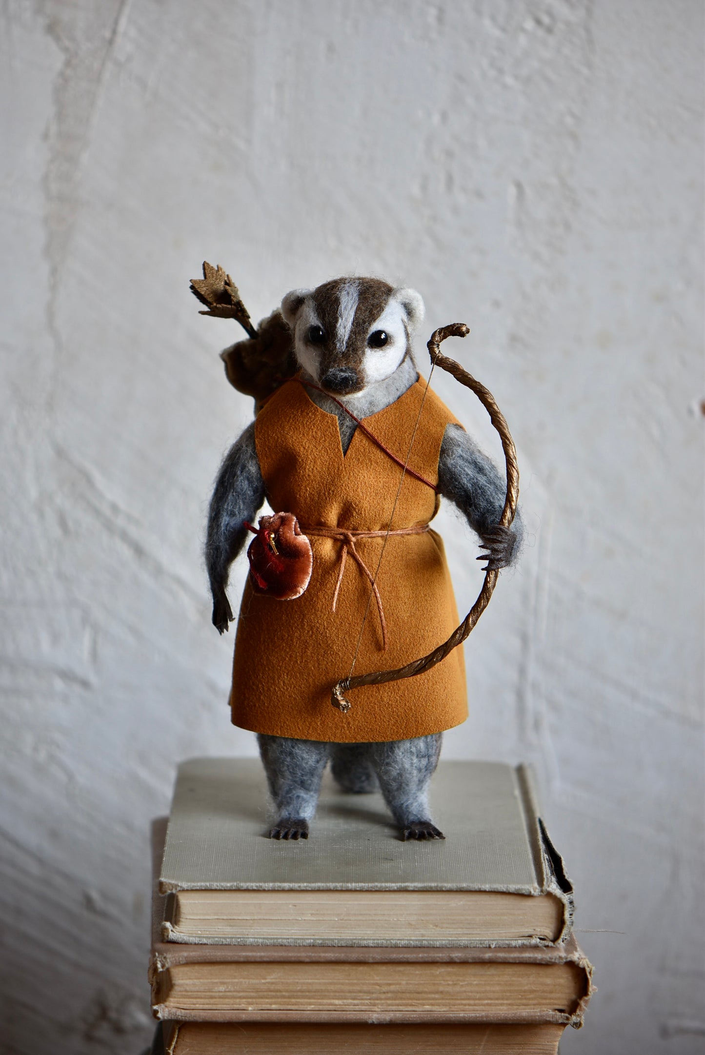Handmade Needle Felted Badger "The Mistwood Archer" - Wool Animal Sculpture- Rustles from the meadow and Harthicune
