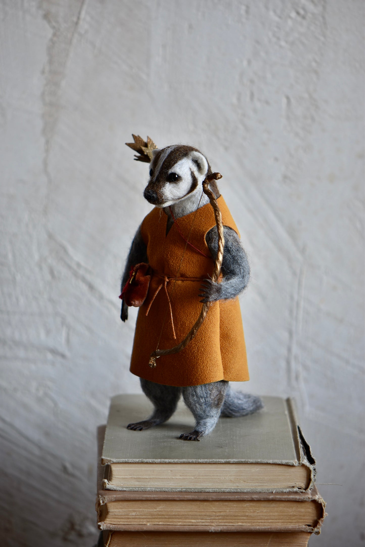 Handmade Needle Felted Badger "The Mistwood Archer" - Wool Animal Sculpture- Rustles from the meadow and Harthicune