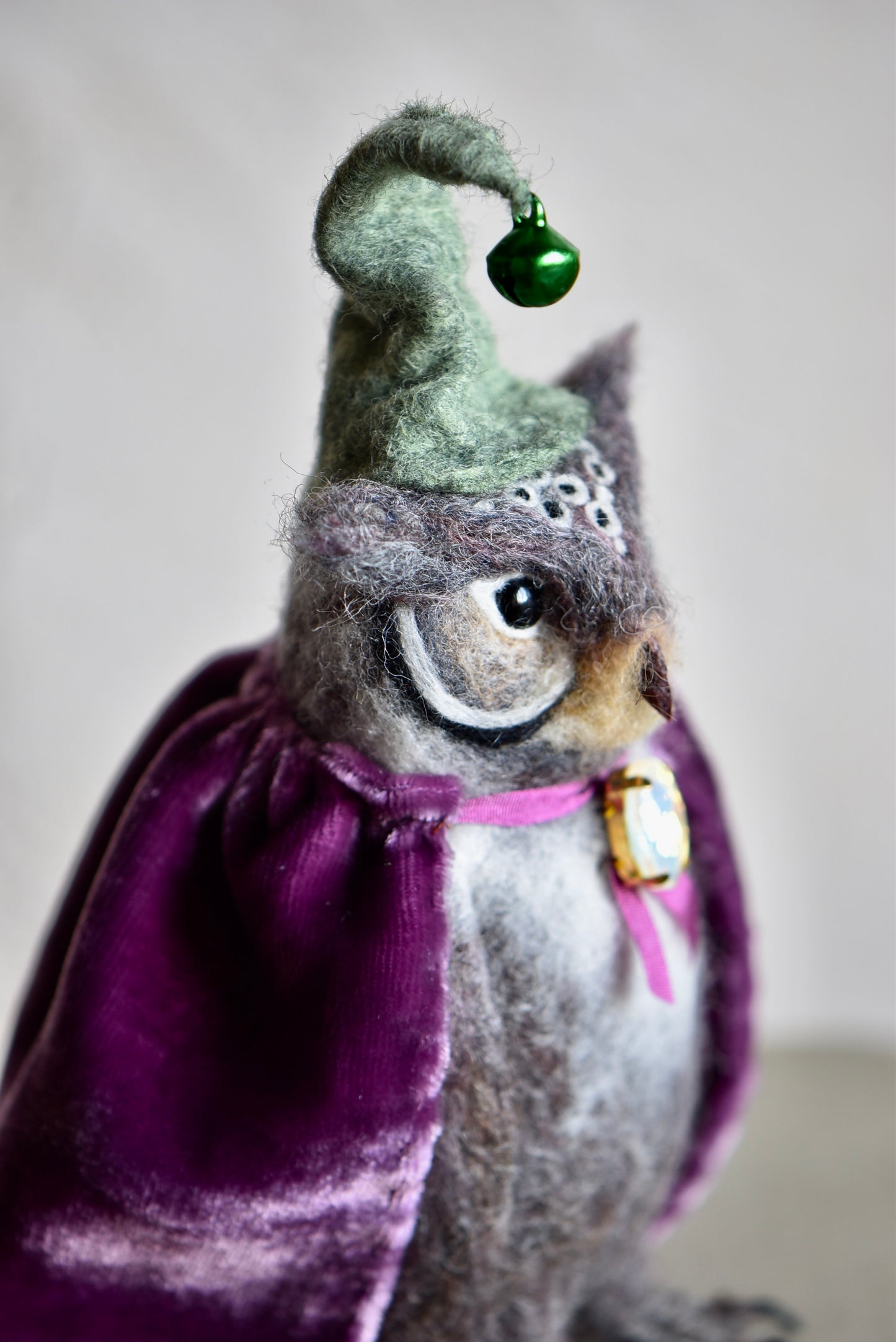 Handmade Needle Felted Character "The Wise Owl" - Wool Animal Sculpture- Rustles from the meadow and Harthicune