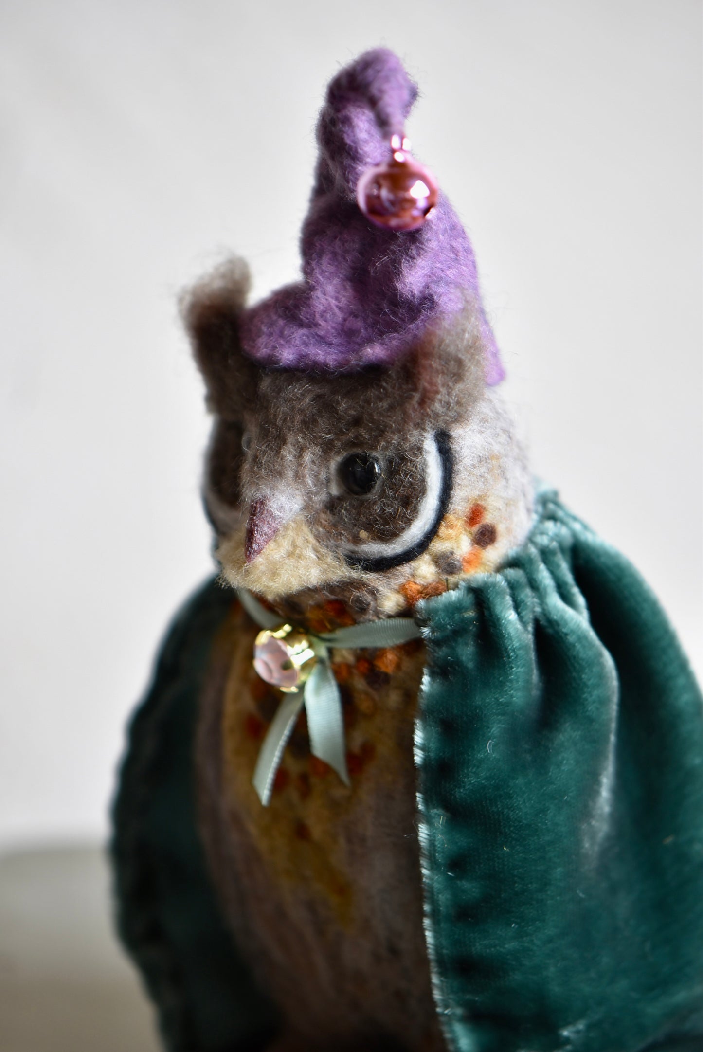 Handmade Needle Felted Character "The Wise Owl" - Wool Animal Sculpture- Rustles from the meadow and Harthicune