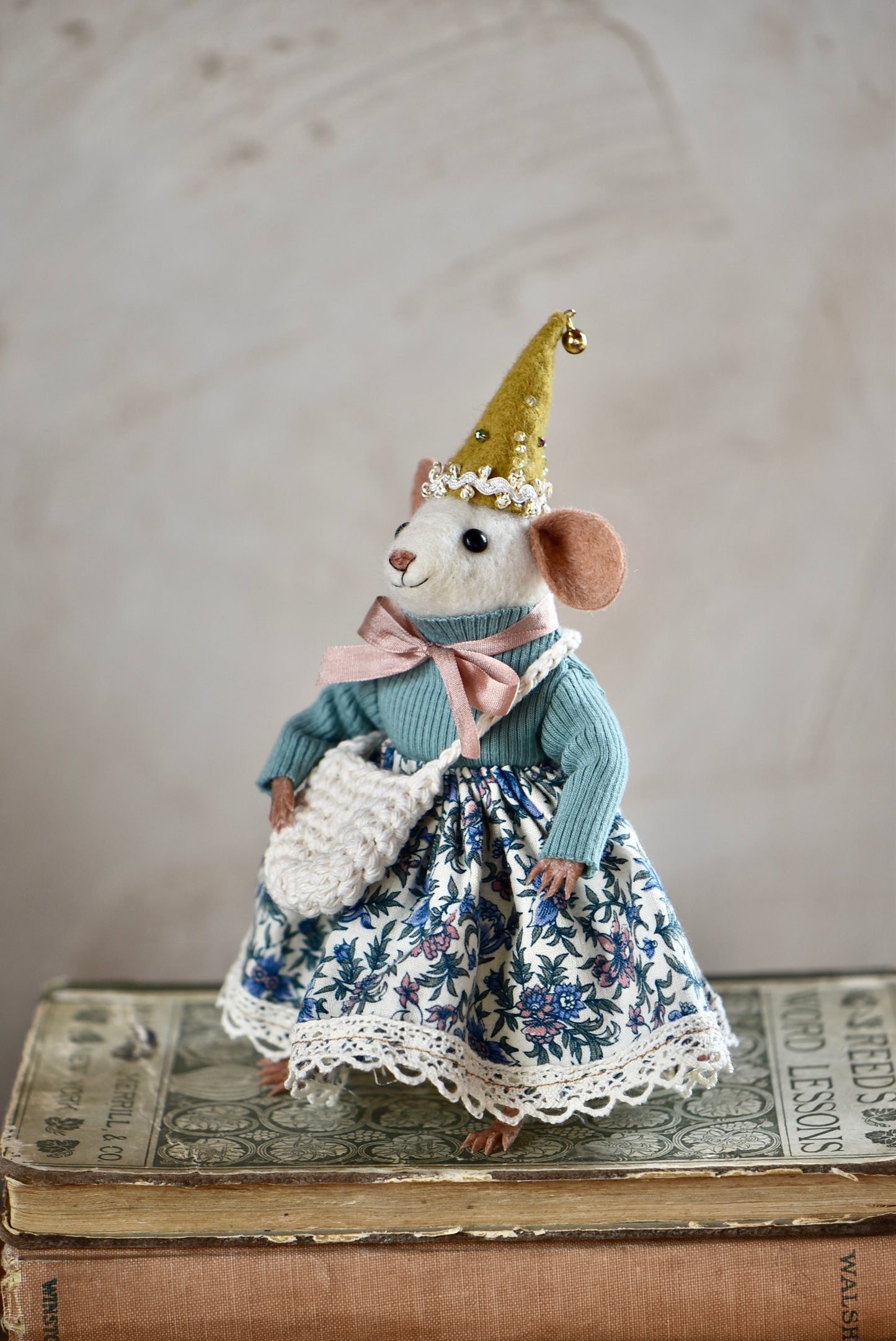 NEEDLE FELTED LITTLE MOUSE - Rustles from the meadow Limited Edition