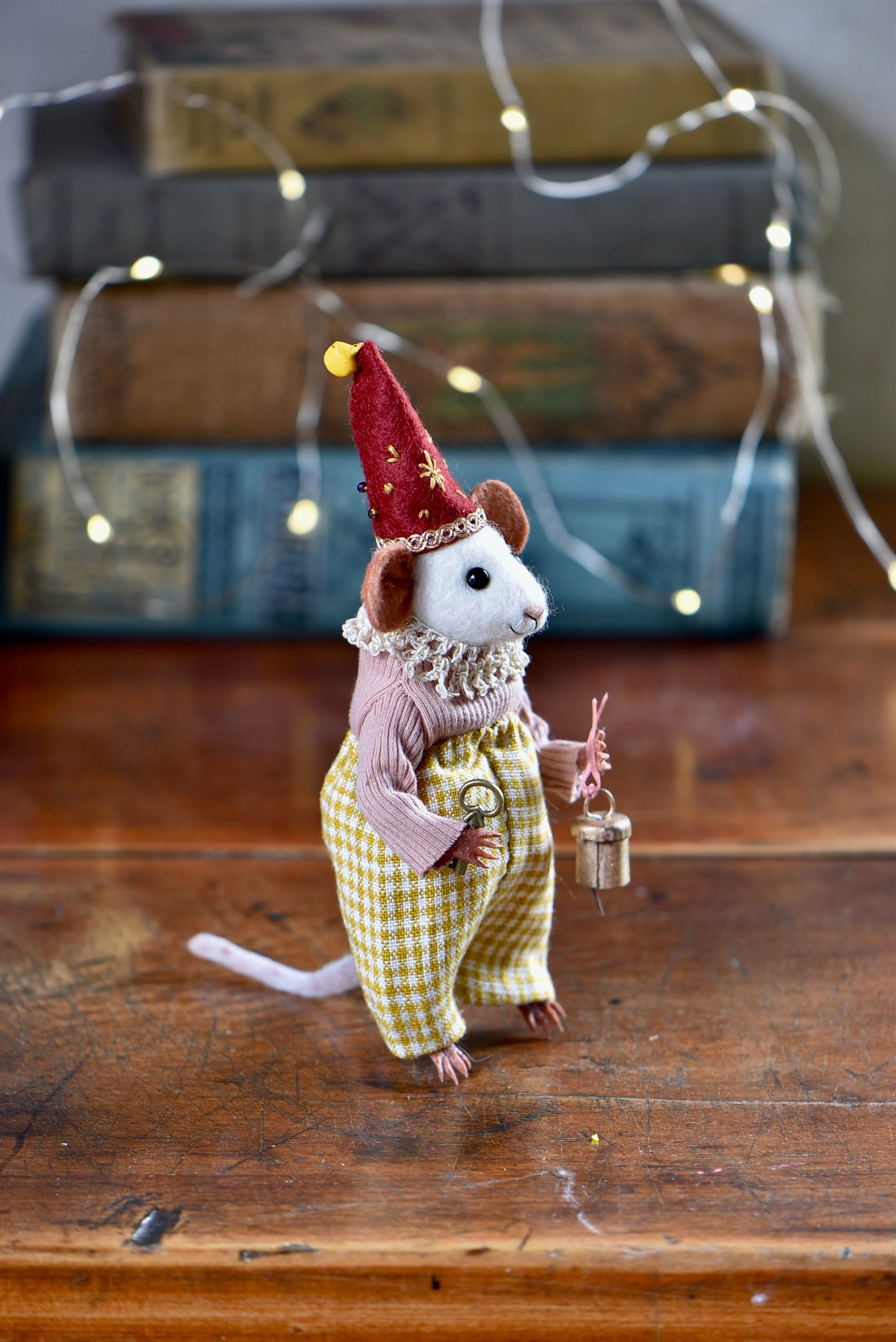 NEEDLE FELTED LITTLE FESTIVE MOUSE - Rustles from the meadow Limited Edition